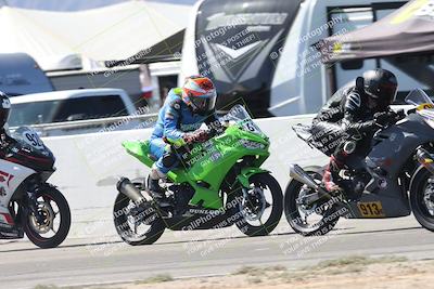 media/Oct-05-2025-CVMA (Sun) [[beeef4f201]]/Race 11-500-400(4)-350 Supersport/